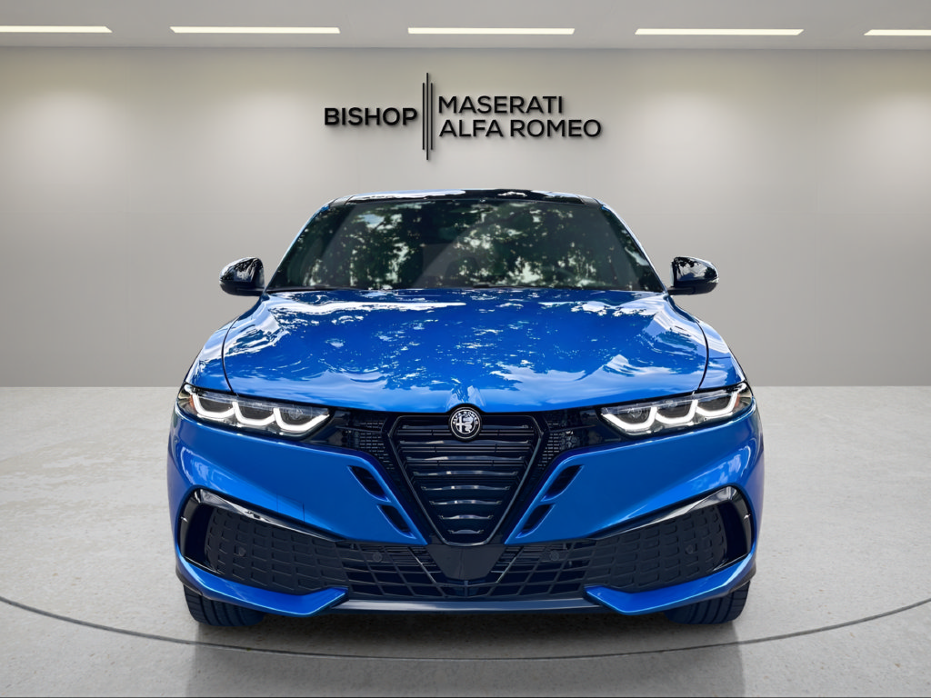 New 2026 Alfa Romeo Tonale w/ Black Premium Package AWD/4WD image 2