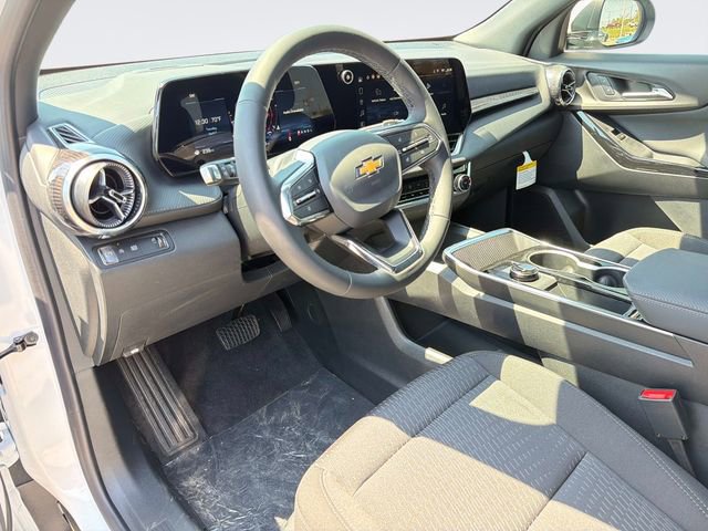 New 2026 Chevrolet Equinox LT w/ Safety and Technology Package FWD image 23
