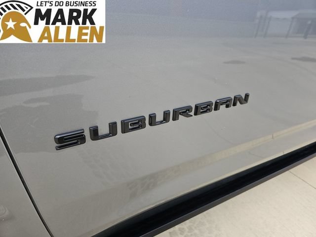 Used 2023 Chevrolet Suburban Premier w/ Premium Package 2 AWD/4WD image 33