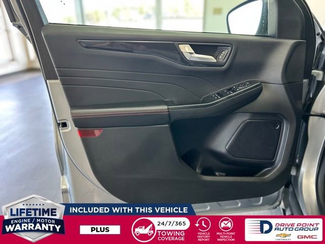 Used 2024 Ford Escape ST-Line image 13