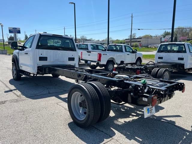 New 2025 Ford F550 4x4 Regular Cab Super Duty image 3