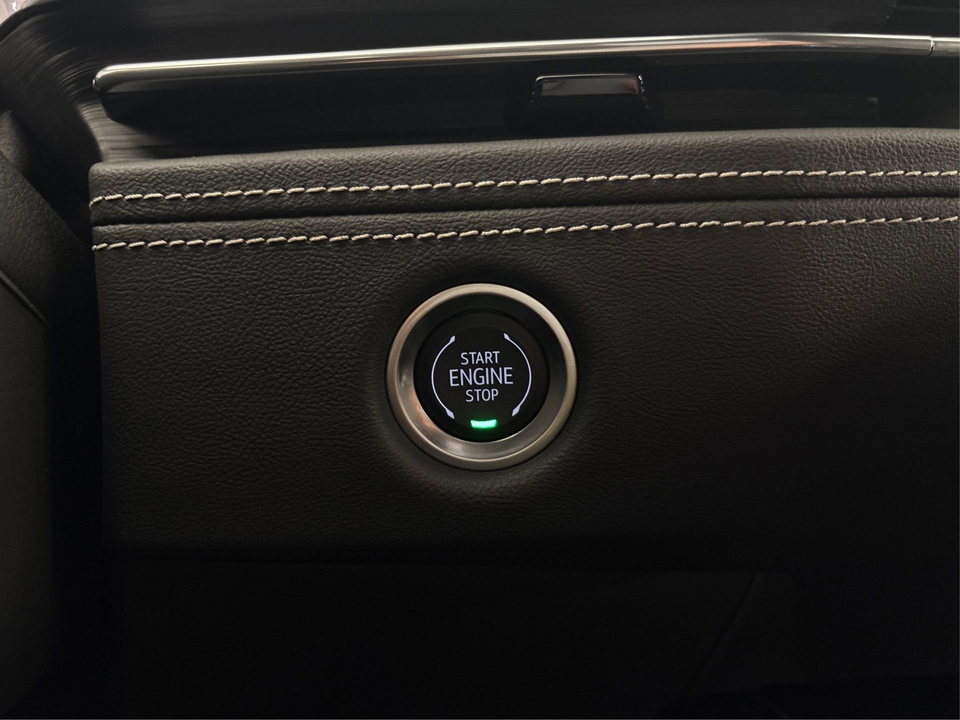 New 2025 Cadillac Escalade ESV Sport w/ Touring Package image 28