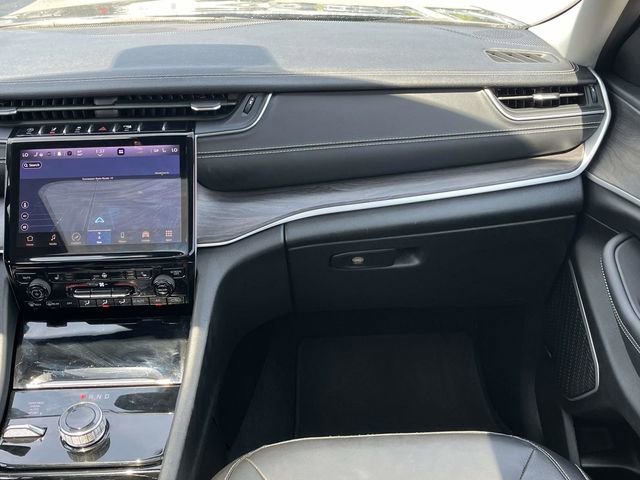 Used 2022 Jeep Grand Cherokee L Limited image 20