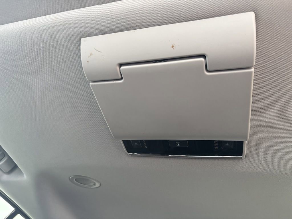 Used 2015 GMC Yukon XL Denali w/ Open Road Package image 10