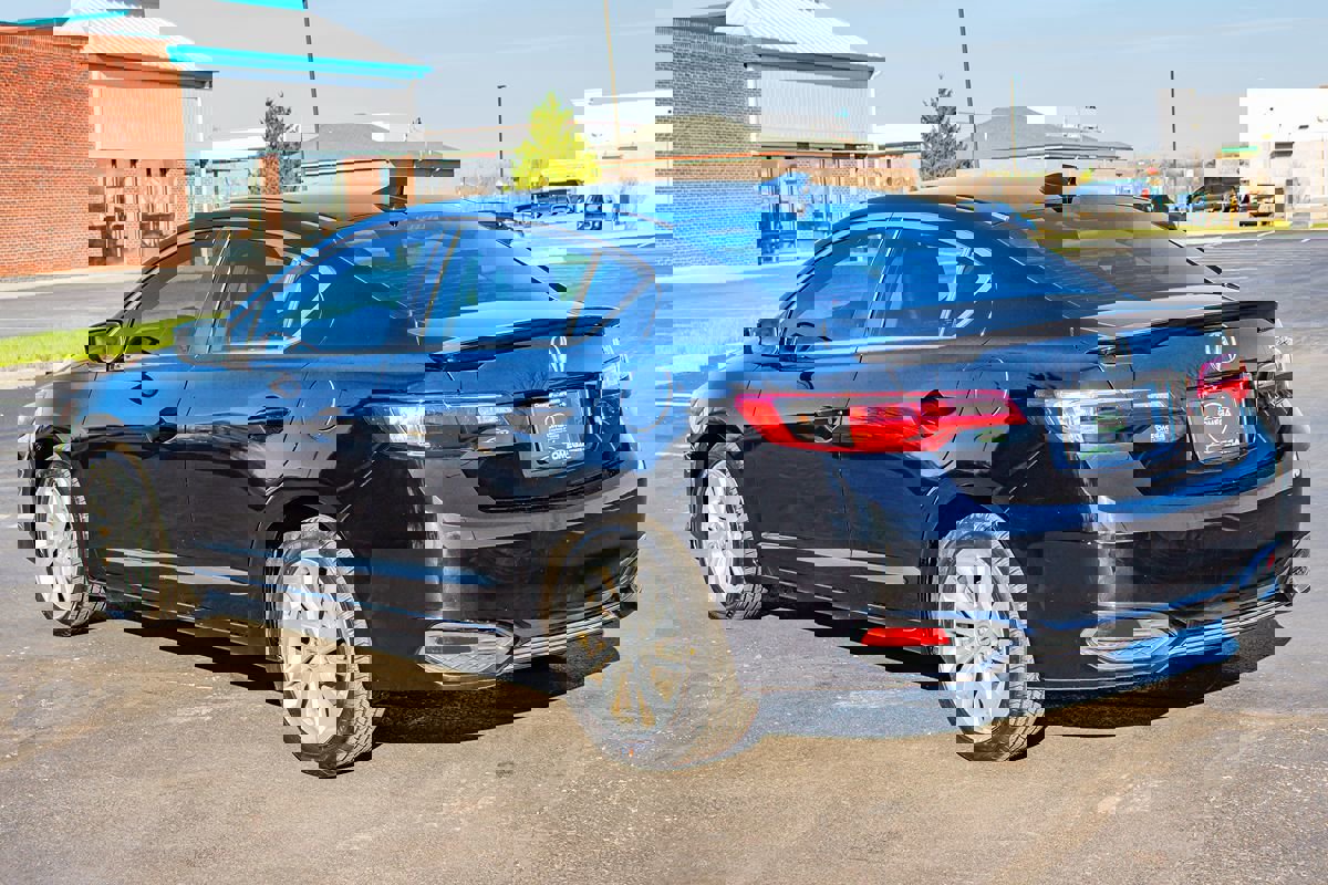 Used 2016 Acura ILX w/ Premium Package image 5