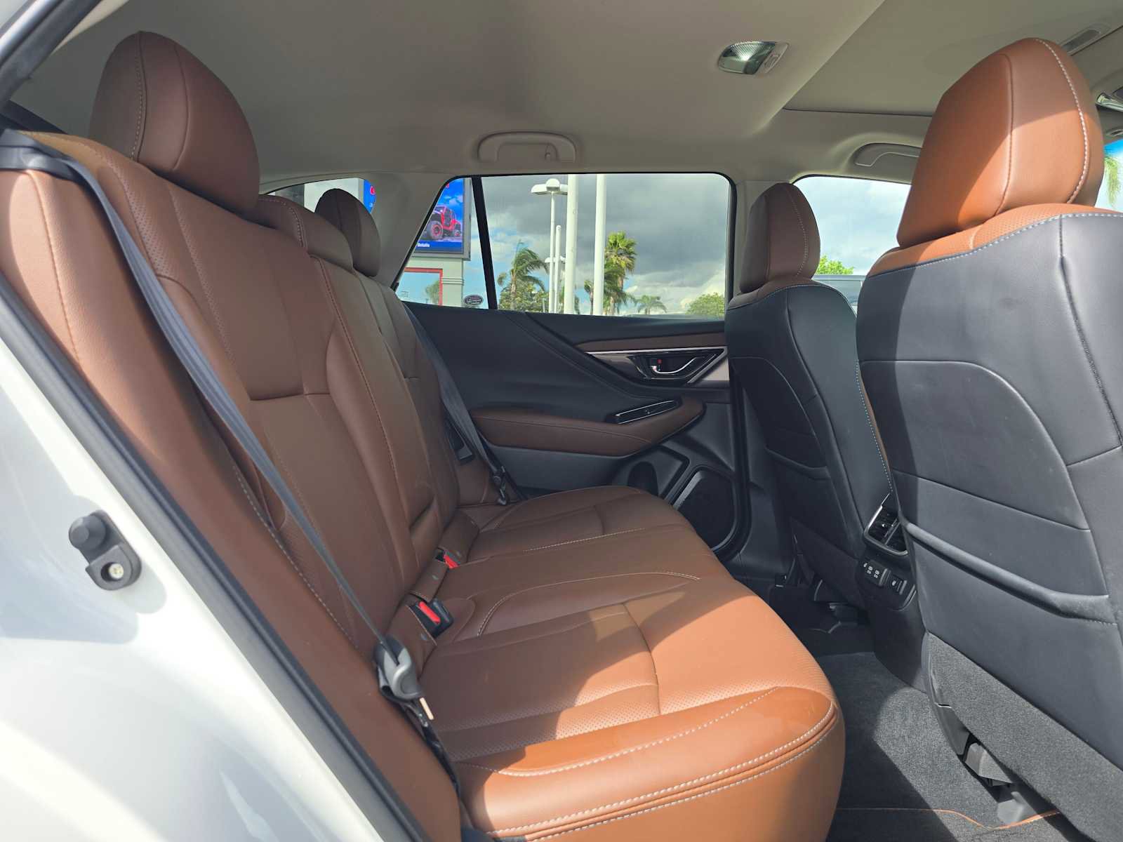 Used 2022 Subaru Outback Touring XT AWD/4WD image 11