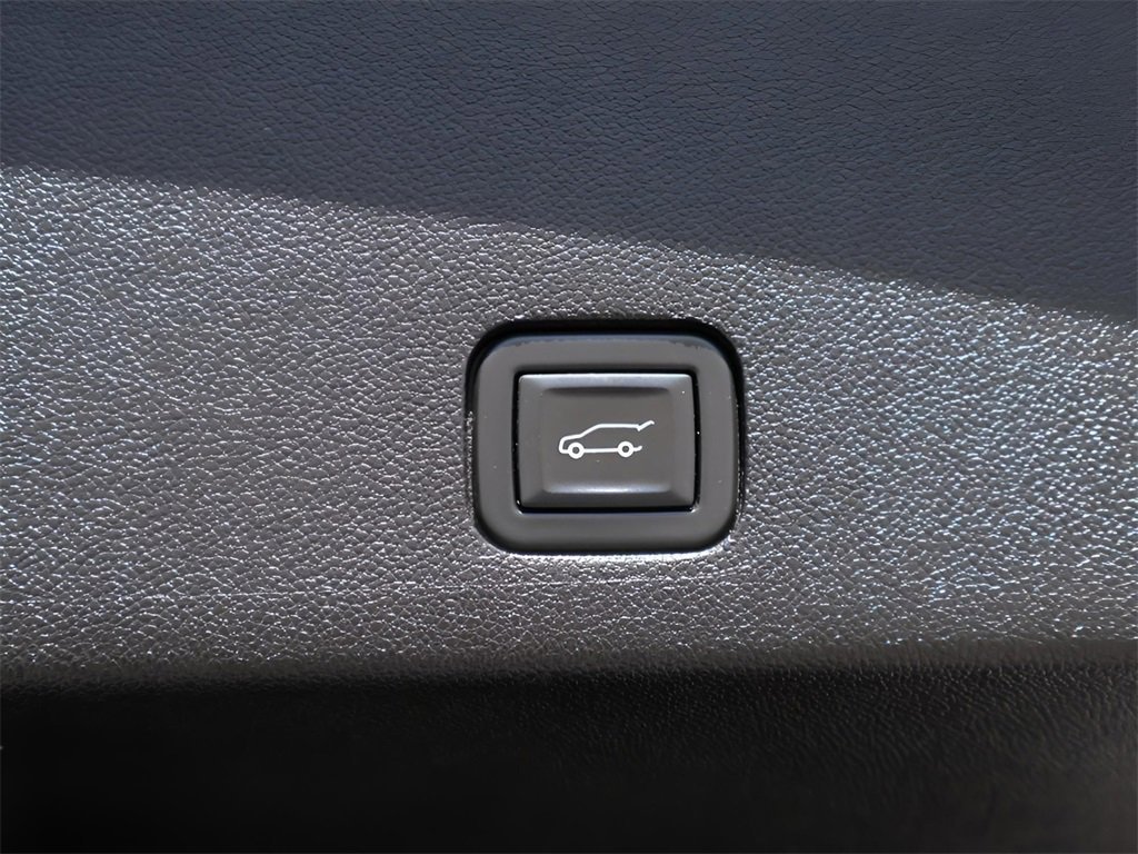 Used 2023 Cadillac XT6 Sport w/ Platinum Package image 20