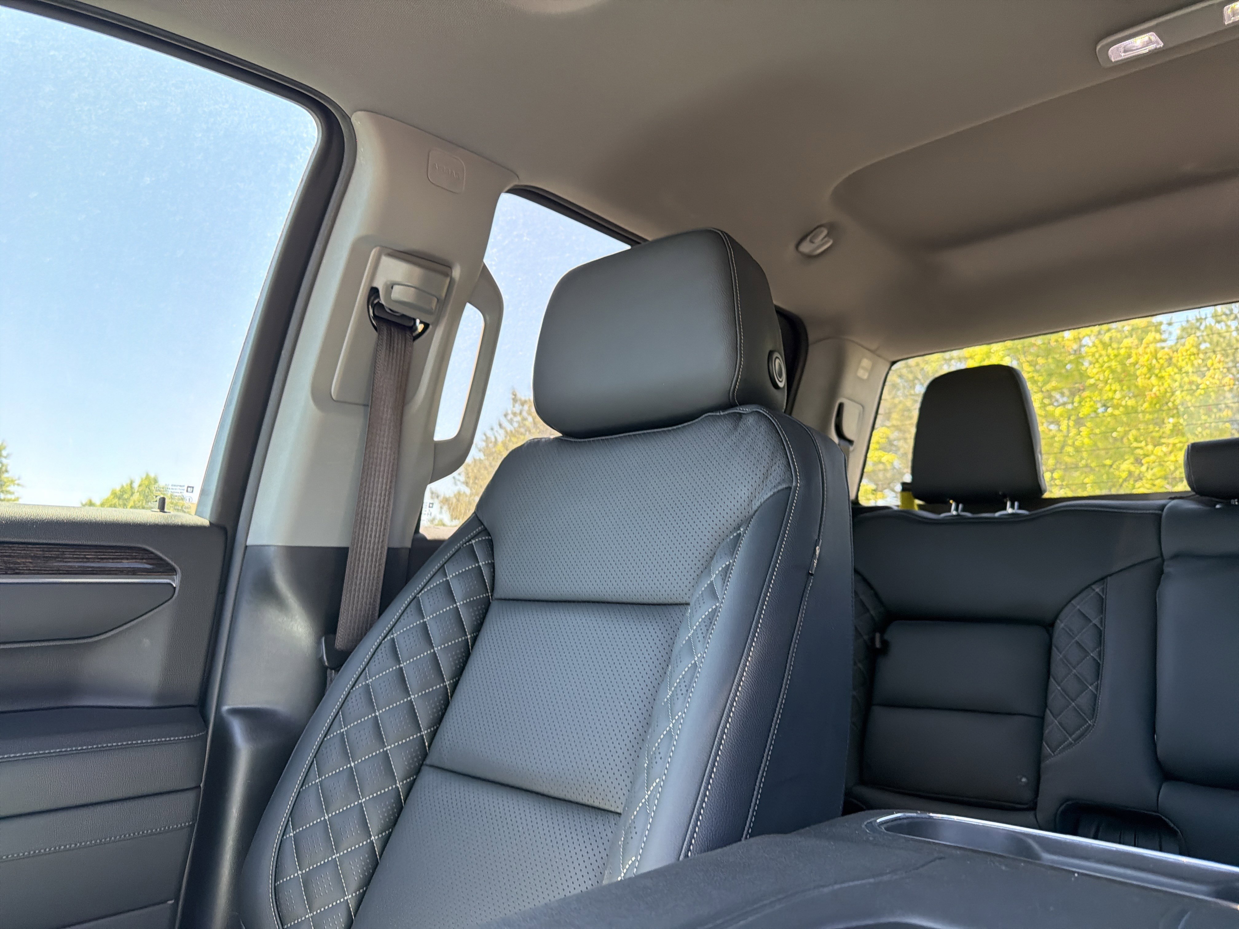 Used 2022 GMC Sierra 1500 Elevation w/ X31 Off-Road Package AWD/4WD image 21