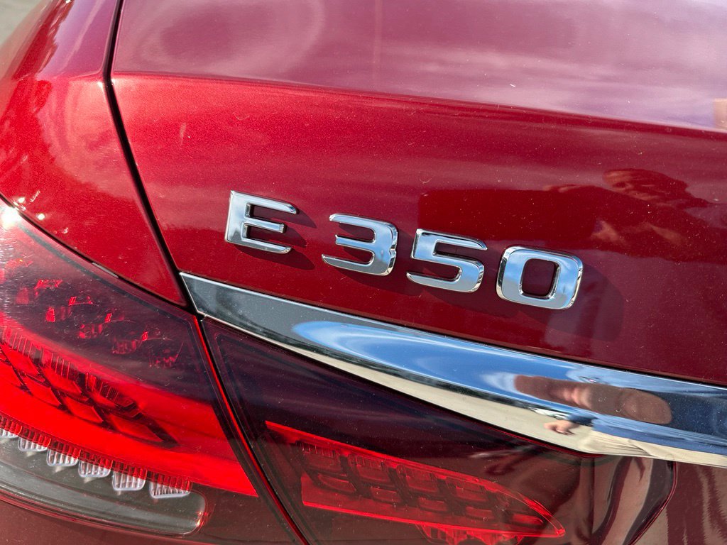 Used 2023 Mercedes-Benz E 350 4MATIC Sedan image 8