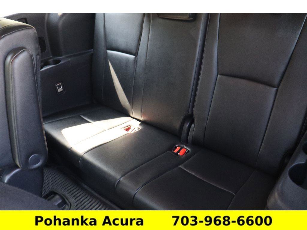 Used 2025 Toyota Highlander XLE image 30