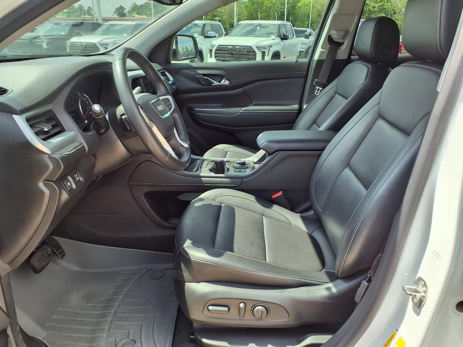 Used 2021 GMC Acadia SLT image 17