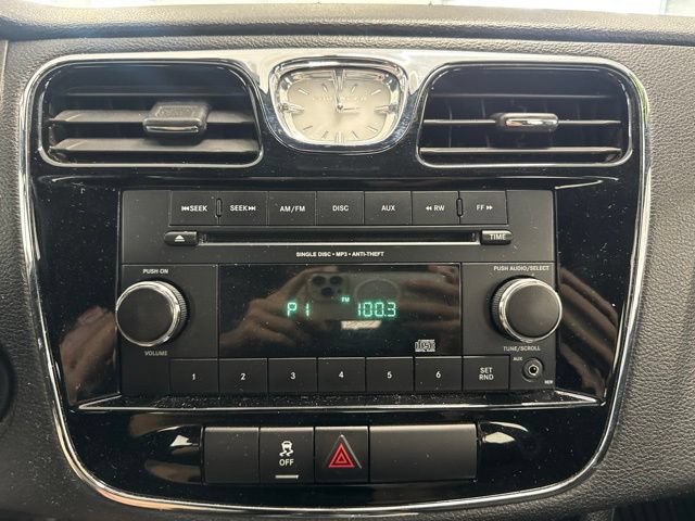Used 2013 Chrysler 200 LX FWD image 36
