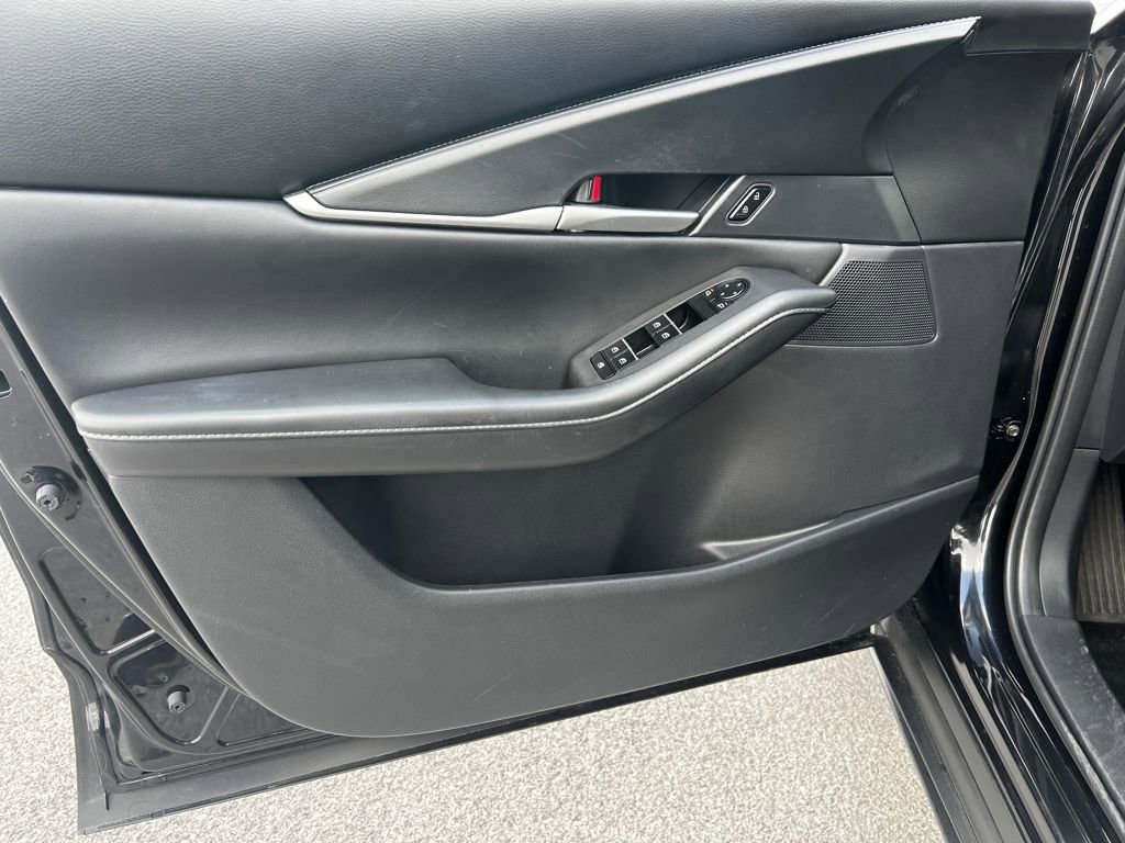 Used 2022 MAZDA CX-30 AWD 2.5 S w/ Select Package image 16