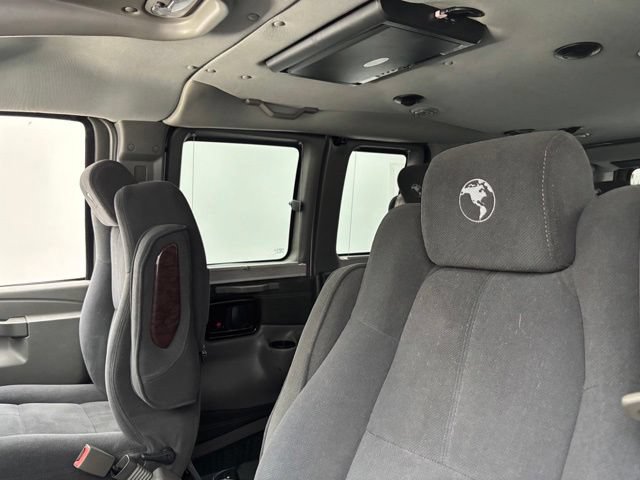 Used 2019 Chevrolet Express 2500 RWD image 20