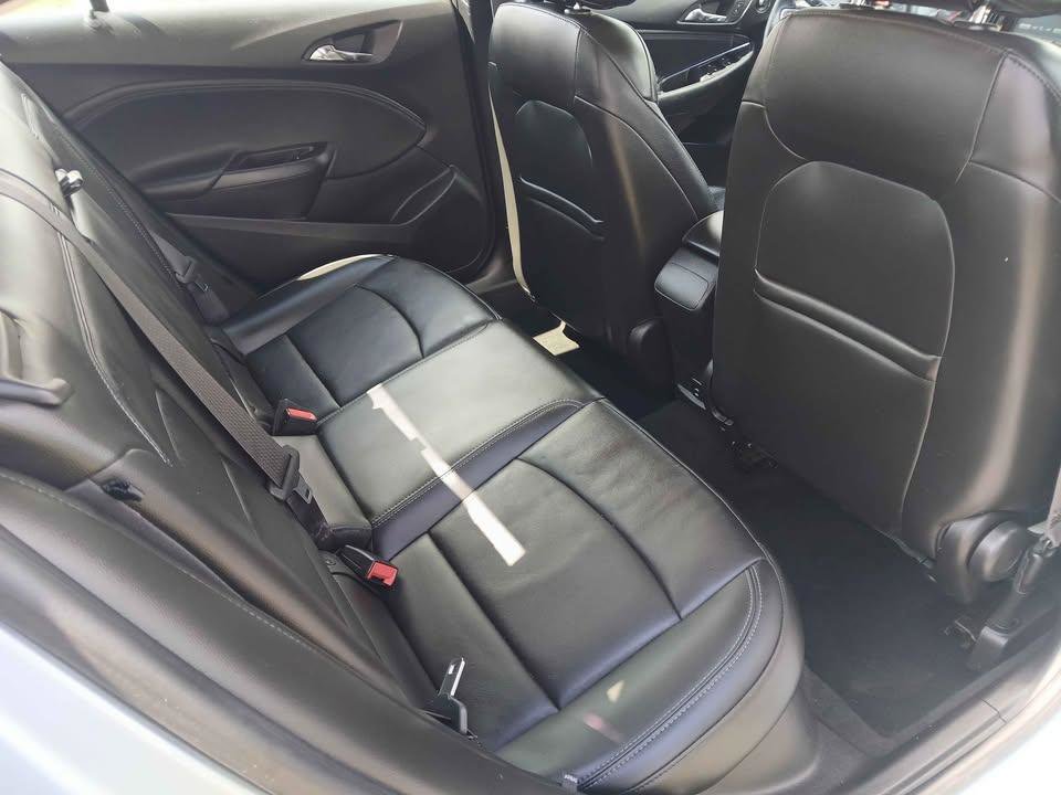 Used 2017 Chevrolet Cruze Premier FWD image 16
