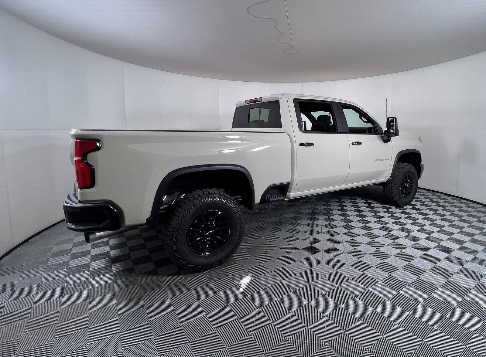 New 2026 Chevrolet Silverado 2500 ZR2 image 4