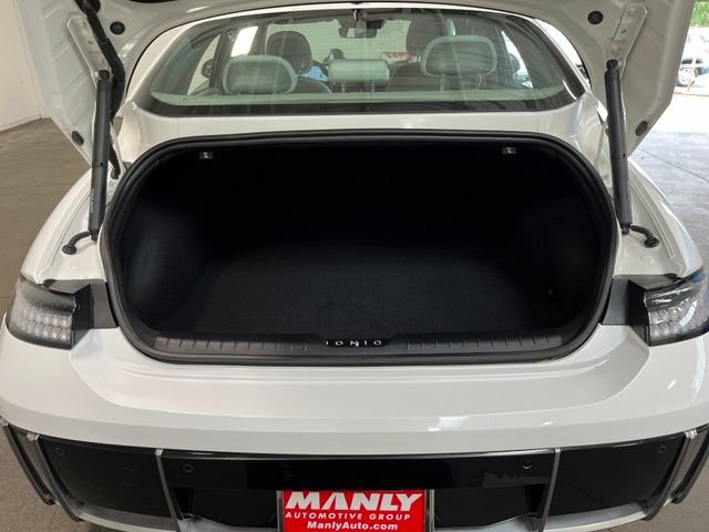Used 2024 Hyundai Ioniq 6 SEL RWD image 16