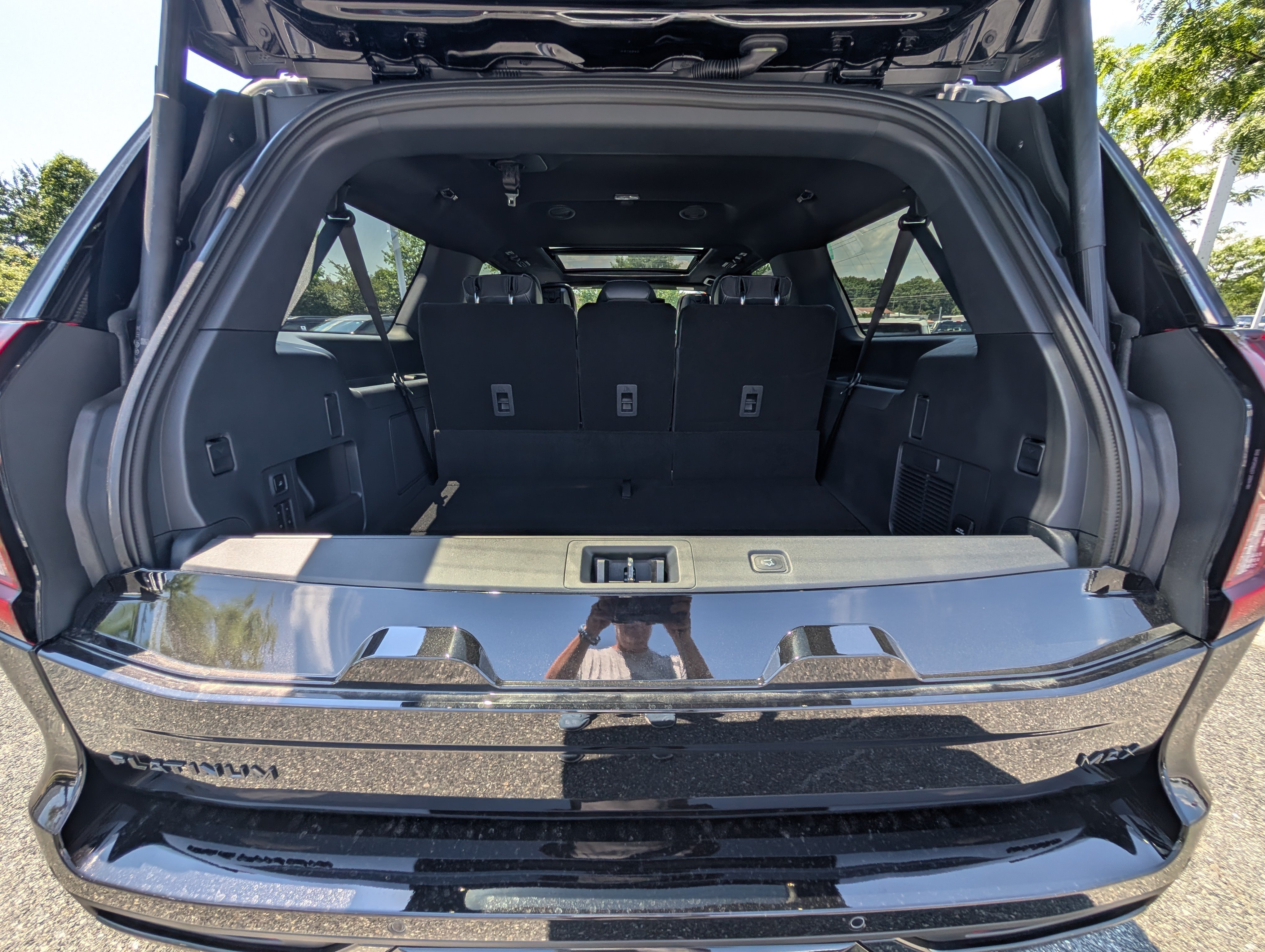 New 2026 Ford Expedition Max Platinum w/ Stealth Appearance Package AWD/4WD image 9