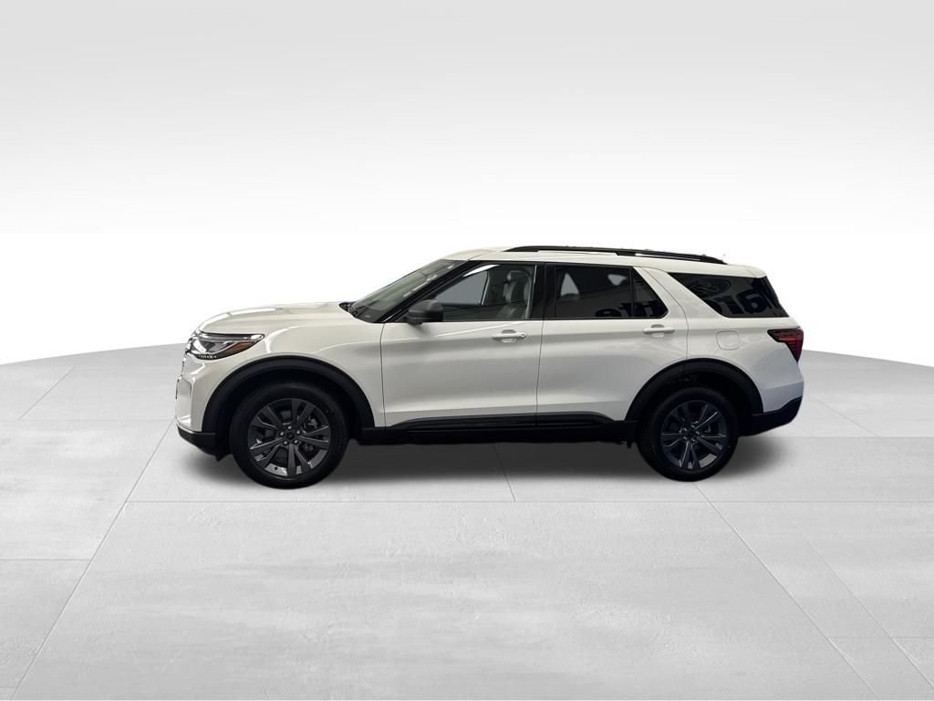 New 2026 Ford Explorer Active w/ Active Comfort Package AWD/4WD image 2