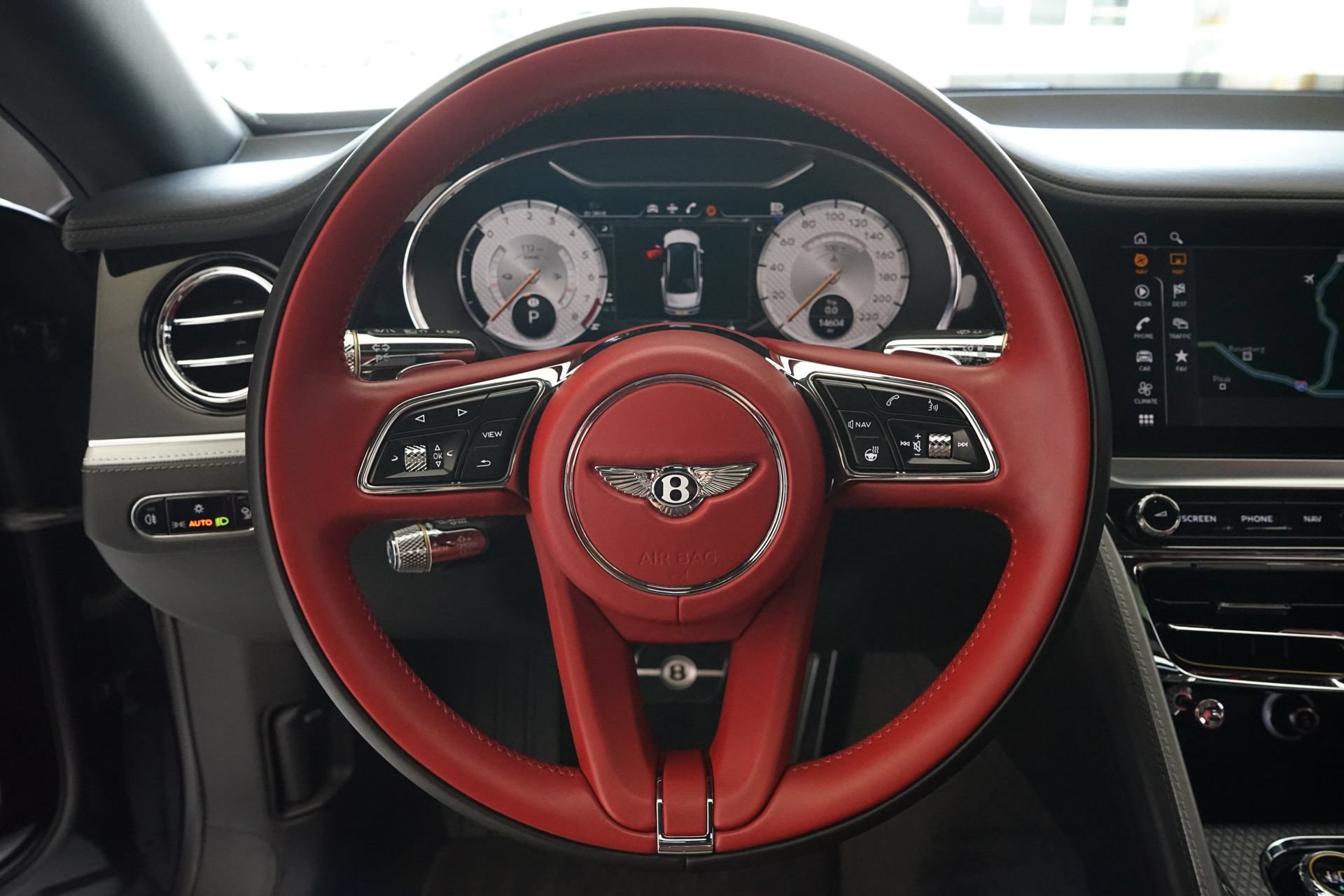 Used 2022 Bentley Flying Spur Plug-In Hybrid AWD/4WD image 13