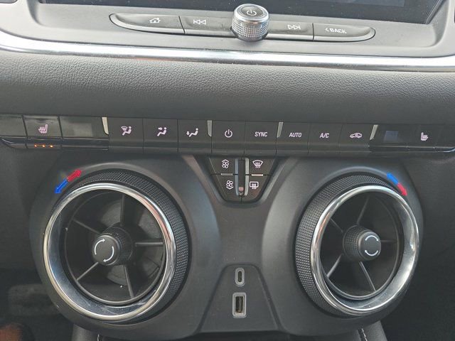 Used 2024 Chevrolet Blazer LT image 31