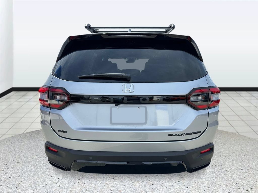 New 2026 Honda Pilot Black Edition image 4