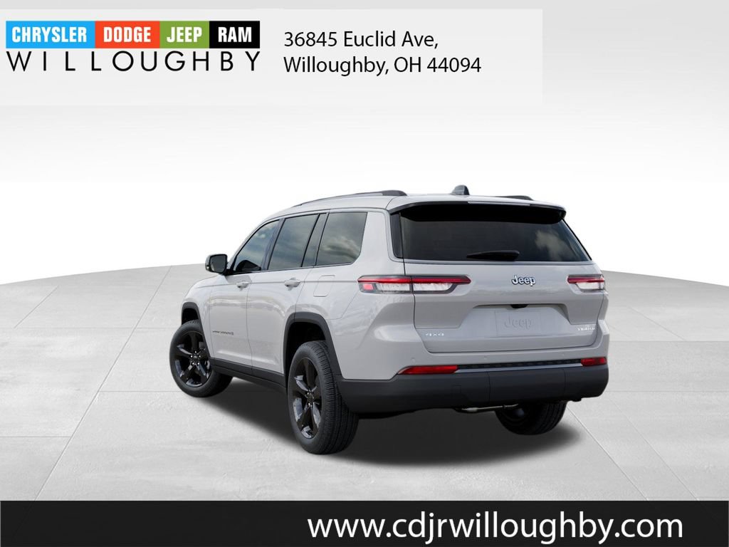 New 2026 Jeep Grand Cherokee L Limited w/ Limited Altitude Package AWD/4WD image 3