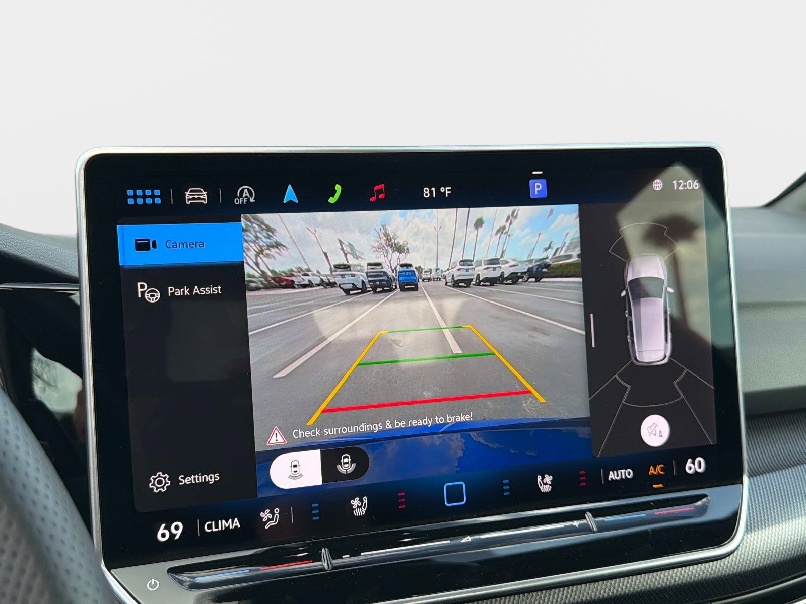 Used 2025 Volkswagen Golf image 44