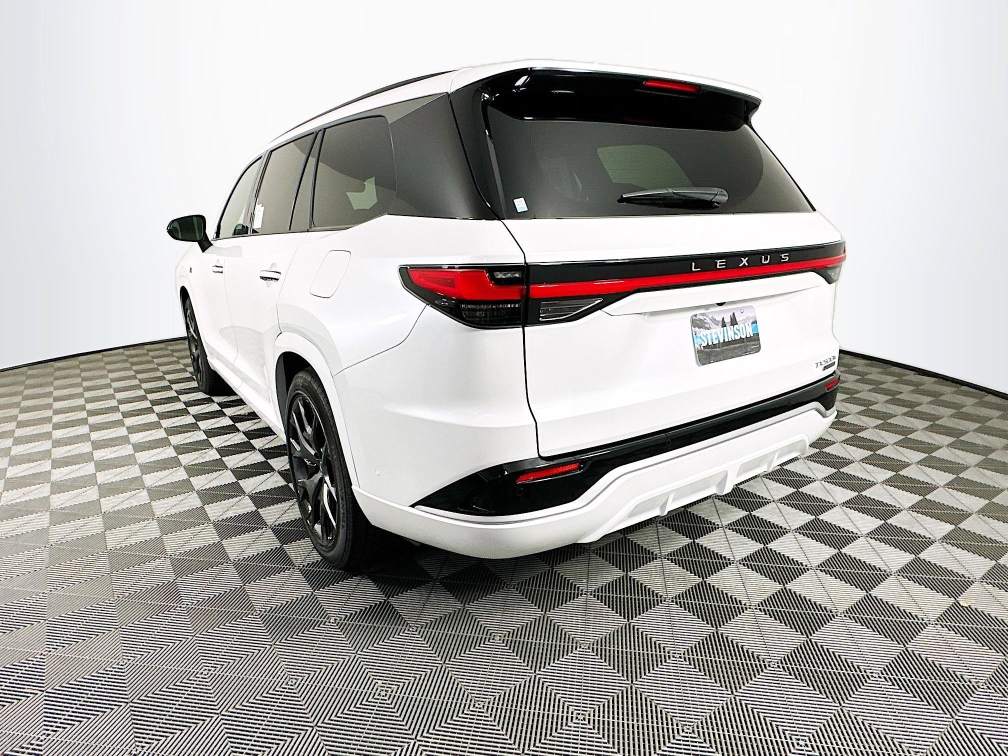 New 2026 Lexus TX 500h AWD image 5