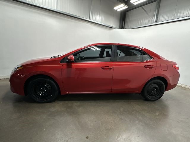 Used 2015 Toyota Corolla LE video 2