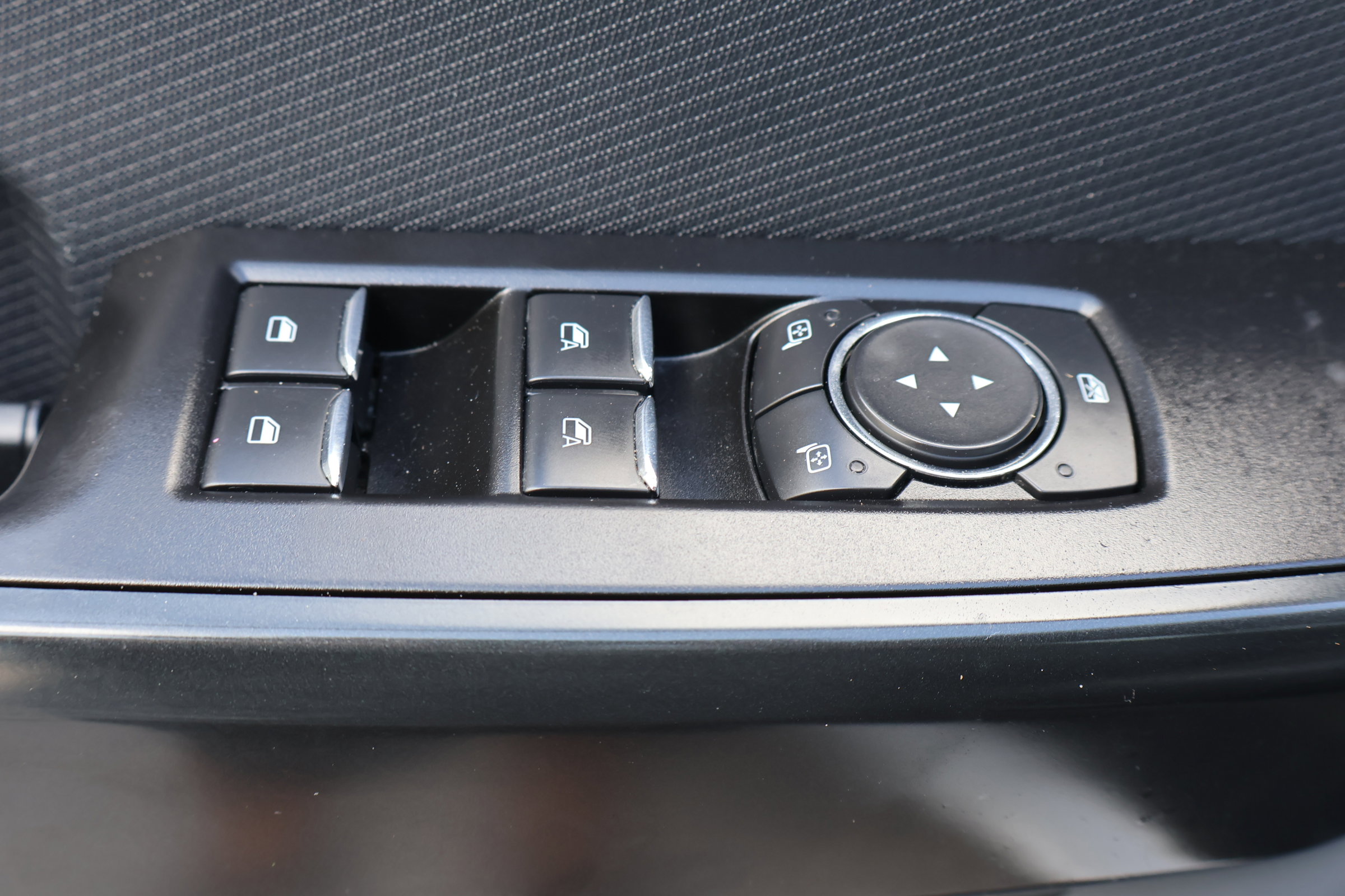 Used 2022 Ford F150 Lightning Pro image 14