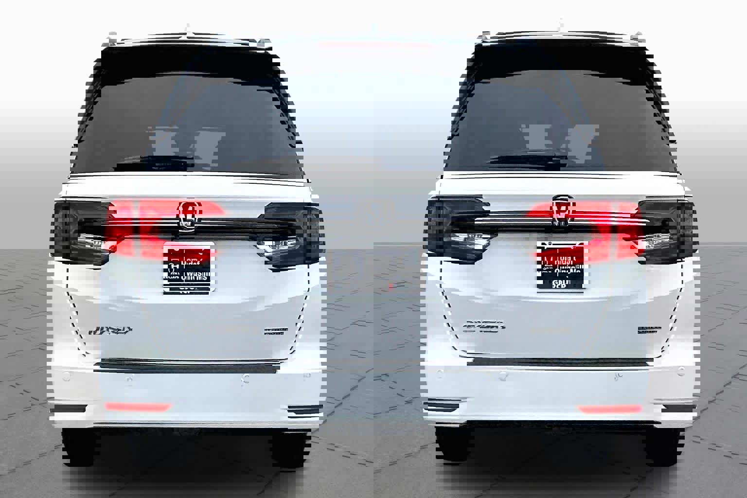 Used 2023 Honda Odyssey Touring image 5