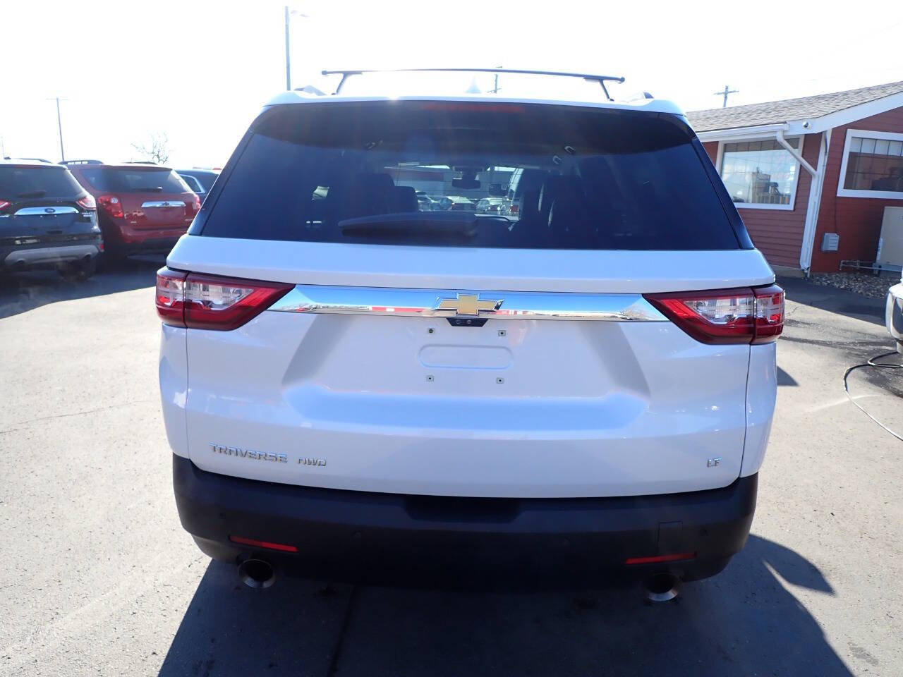 Used 2019 Chevrolet Traverse LT w/ LT Premium Package AWD/4WD image 5