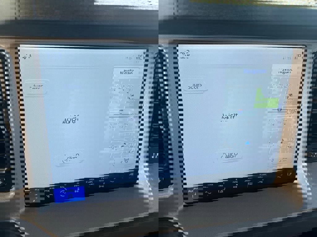 Used 2025 Ford Bronco Outer Banks image 12