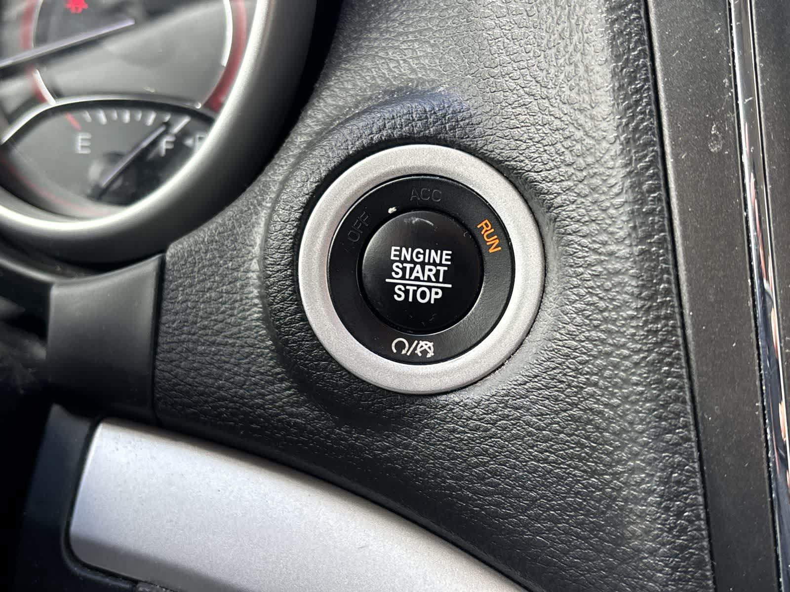 Used 2017 Dodge Journey SXT w/ Comfort/Convenience Group FWD image 20
