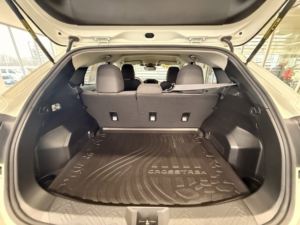 Used 2024 Subaru Crosstrek 2.0i Premium w/ Popular Package #4 image 19