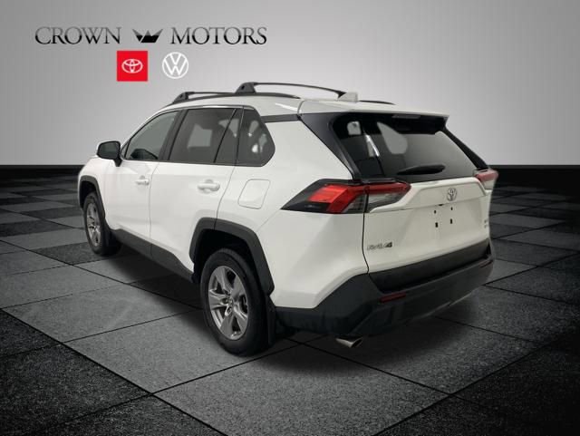 Used 2025 Toyota RAV4 XLE w/ Convenience Package AWD/4WD image 4