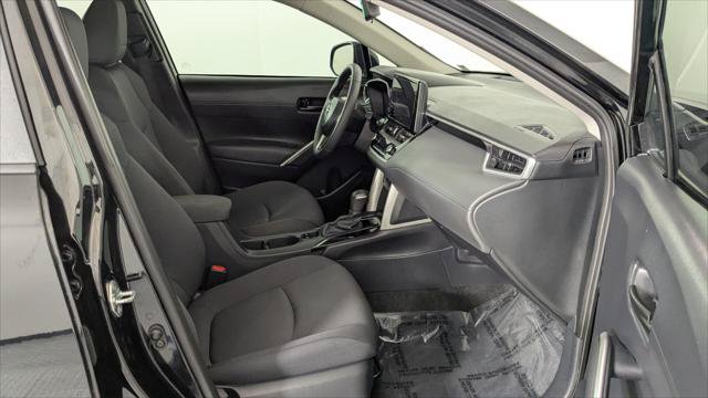 Used 2024 Toyota Corolla Cross LE FWD image 21