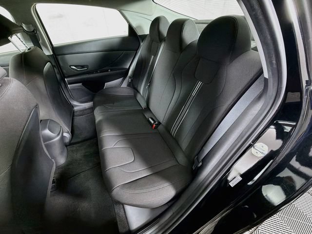 Used 2023 Hyundai Elantra SEL w/ Convenience Package FWD image 31