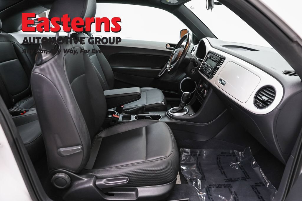 Used 2015 Volkswagen Beetle 1.8T FWD image 20