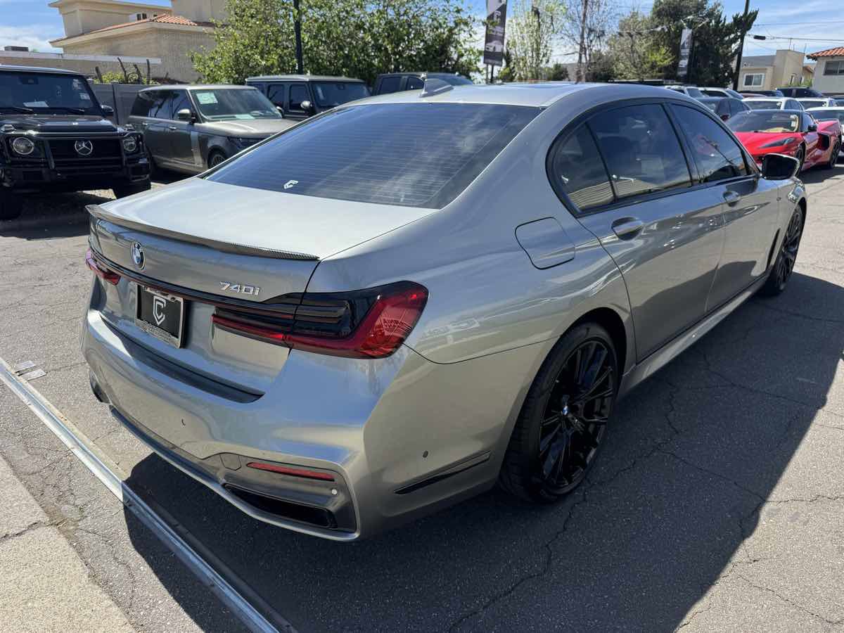 Used 2020 BMW 740i w/ M Sport Package image 8