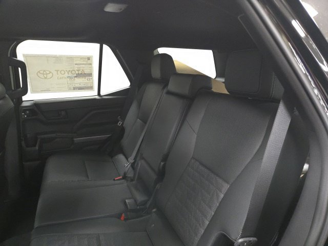 New 2026 Toyota 4Runner TRD Off-Road Premium AWD/4WD image 18