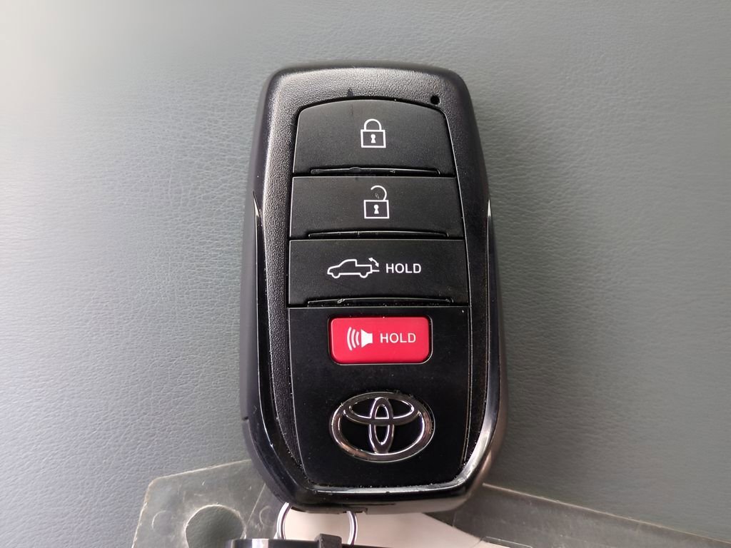 Used 2025 Toyota Tacoma Trailhunter image 29