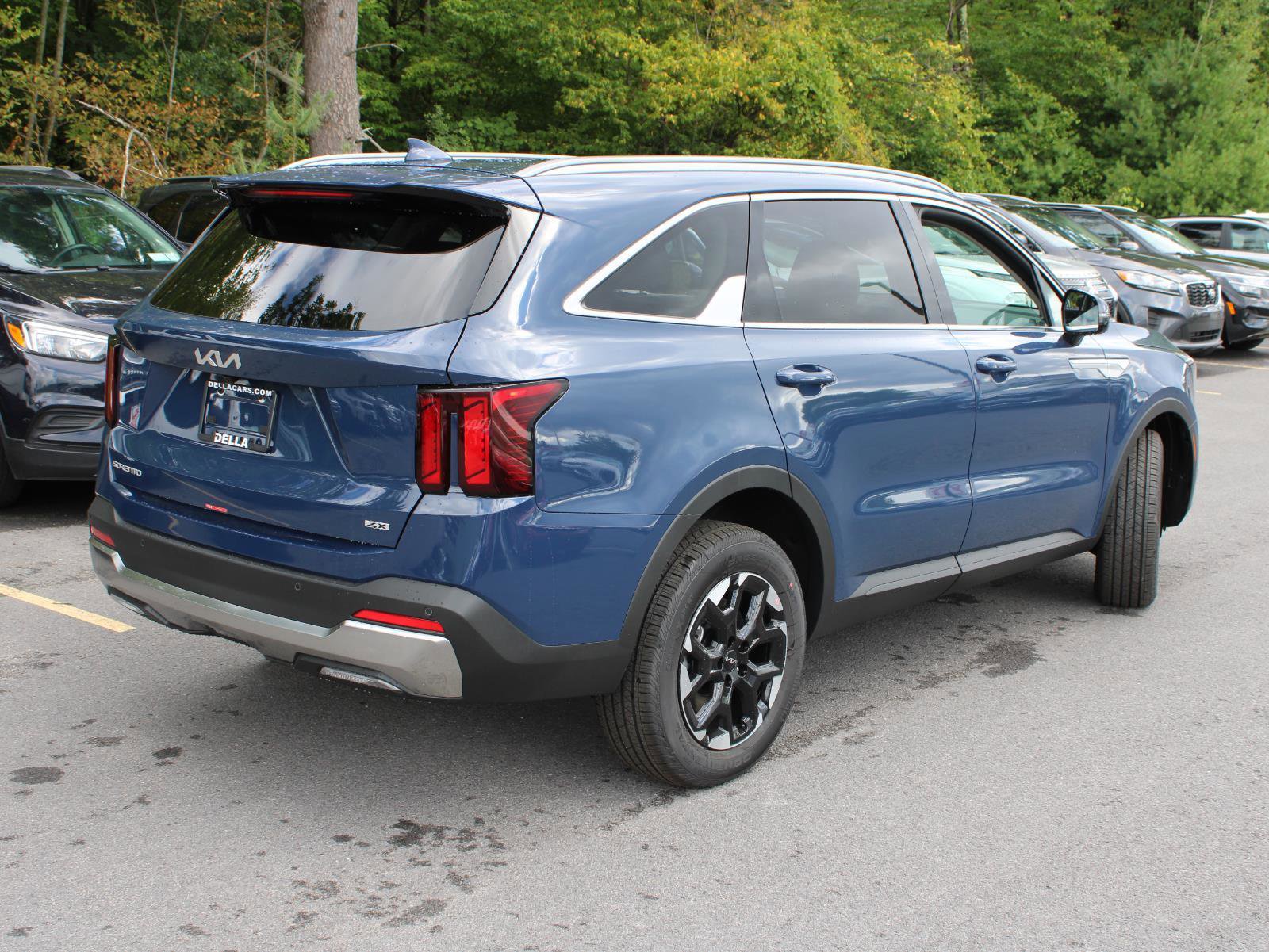 New 2026 Kia Sorento S image 8