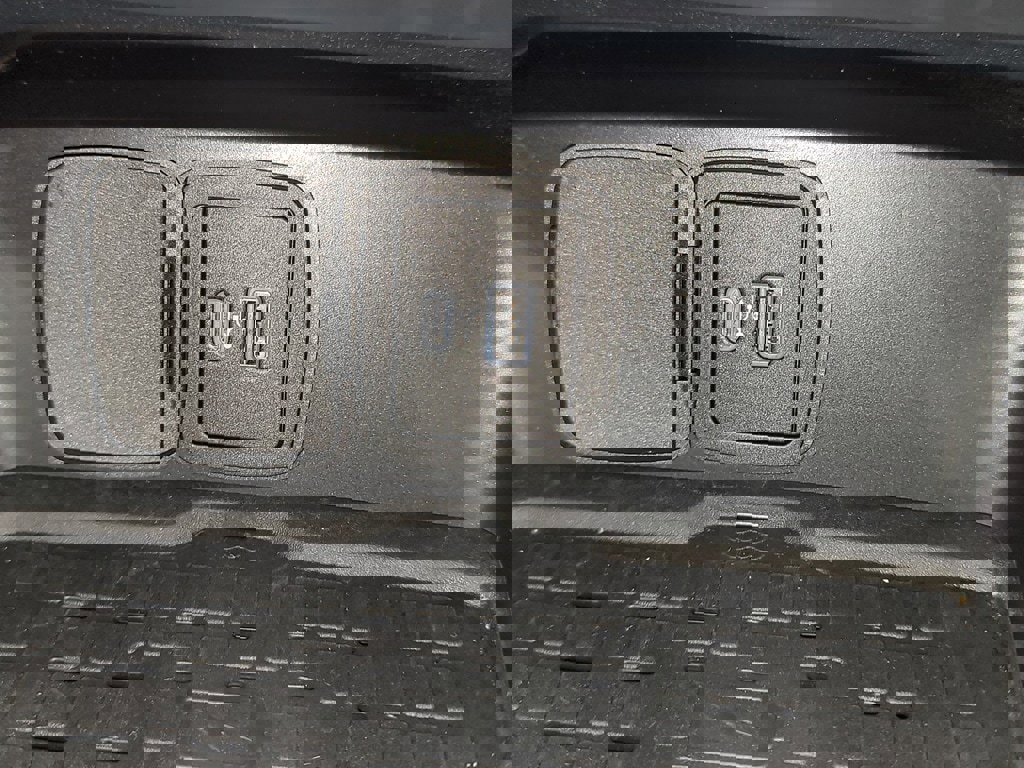 Used 2024 Ford Bronco Badlands image 25