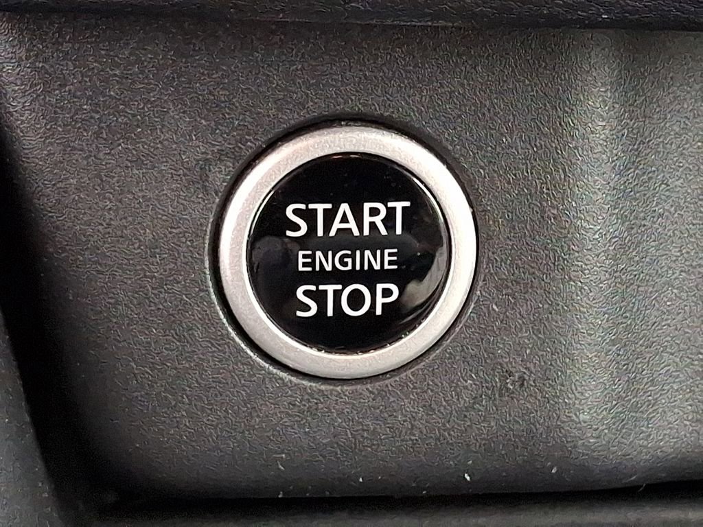 Used 2023 Nissan Rogue SV image 23