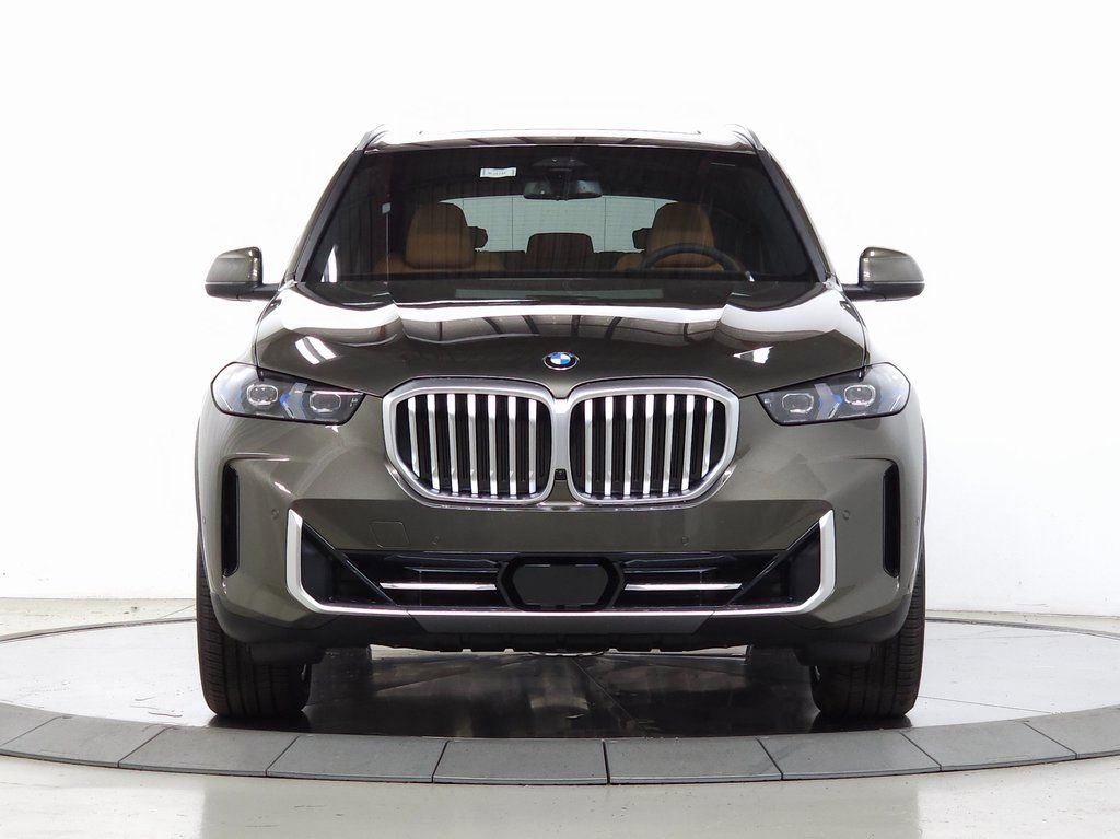 Used 2026 BMW X5 xDrive40i w/ Premium Package AWD/4WD image 2