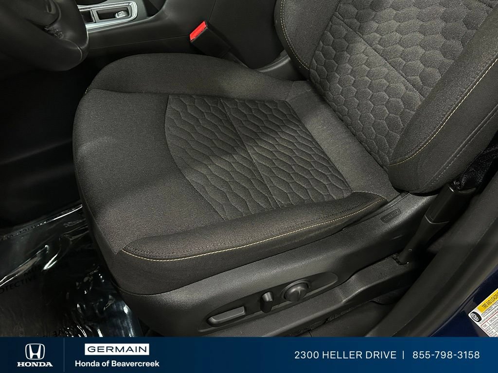 Used 2020 Chevrolet Equinox LT FWD image 19