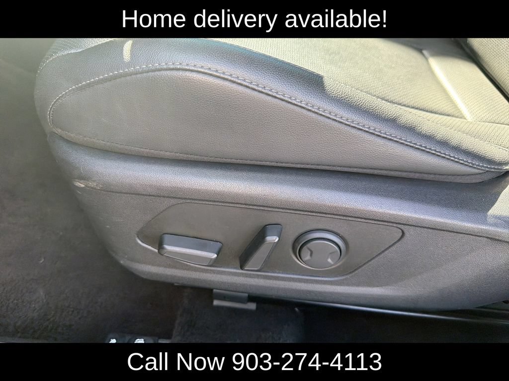 Used 2025 Hyundai Elantra Limited FWD image 18