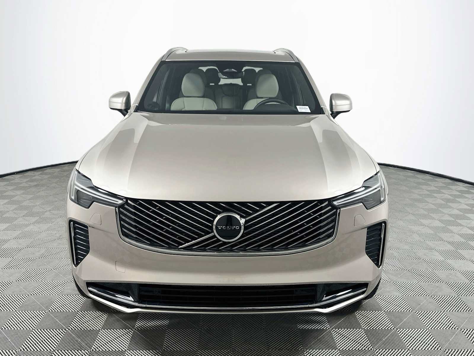 New 2026 Volvo XC90 B5 Core AWD/4WD image 2